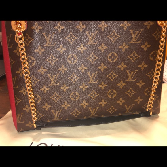 louis vuitton surene mm red